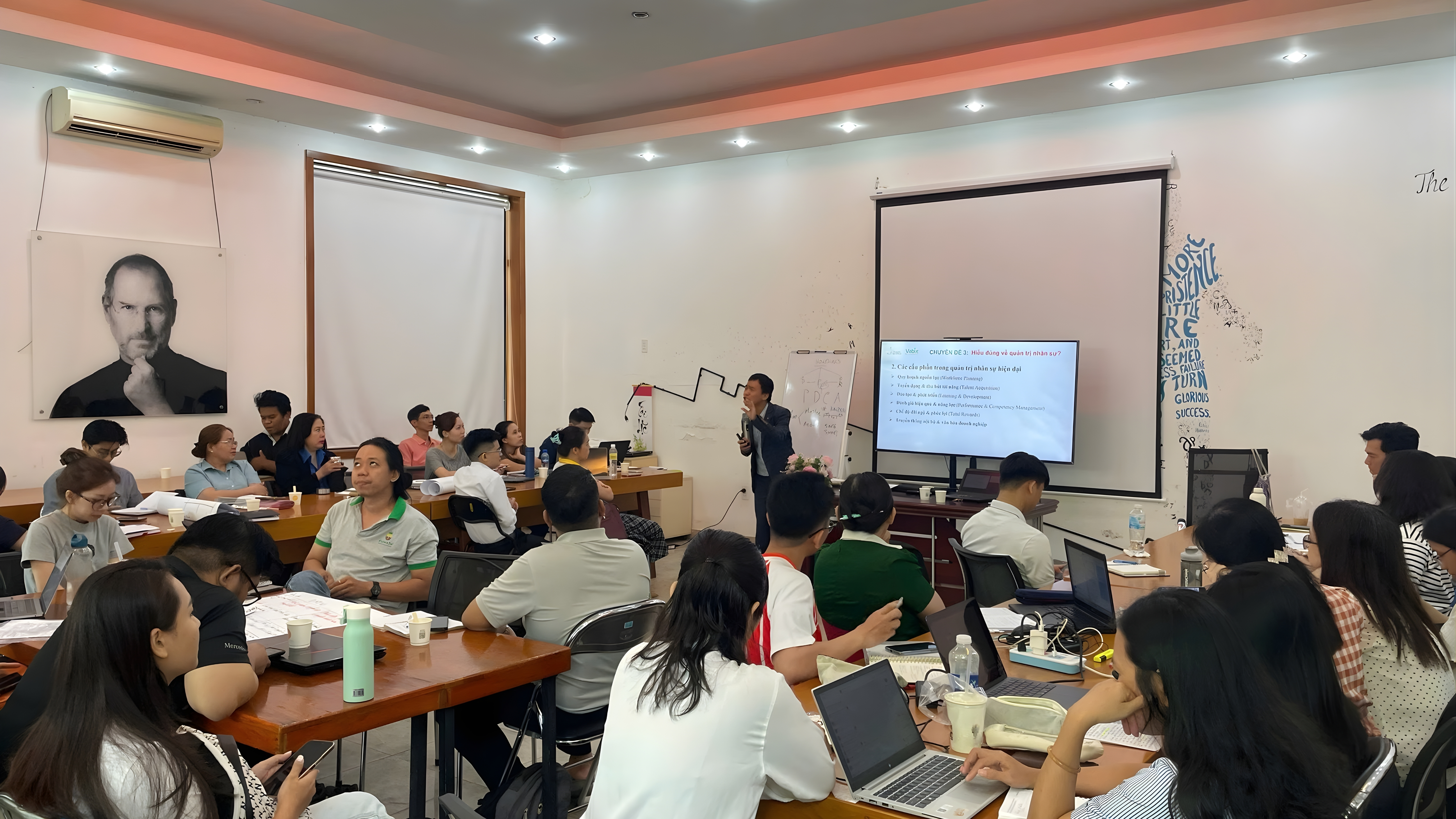 khoa-hoc-quan-ly-xung-dot-cho-doanh-nghiep