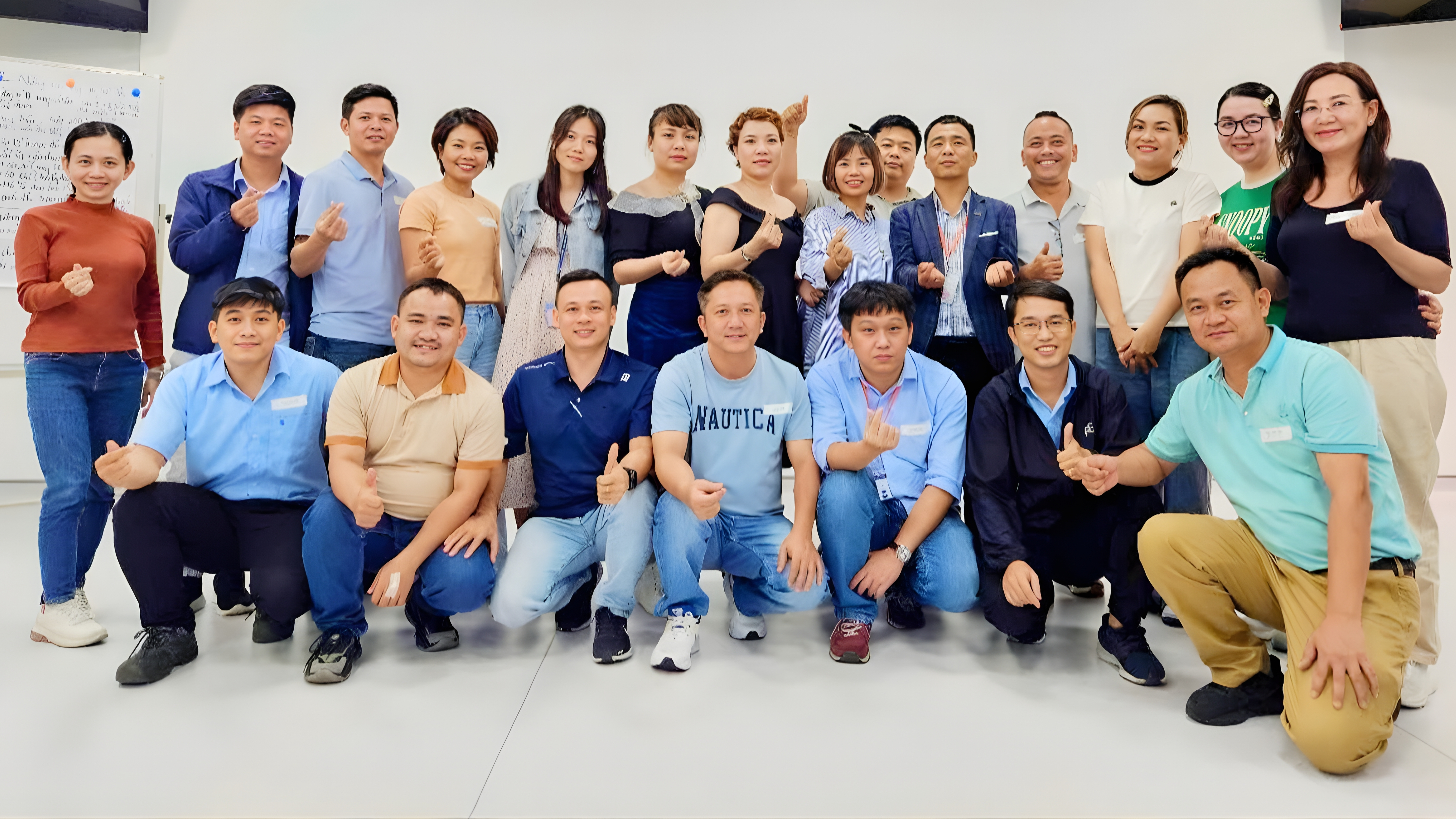 khoa-hoc-giao-tiep-lanh-dao-cho-doanh-nghiep