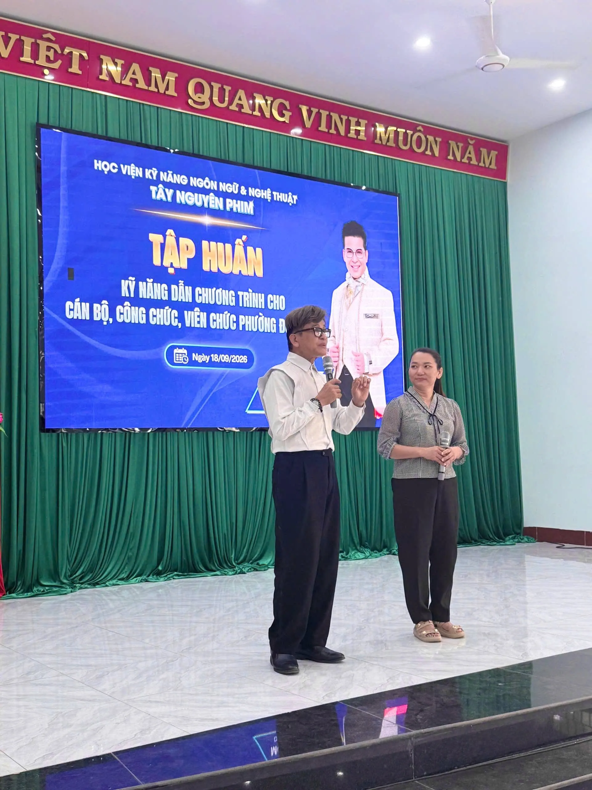 khoa-dao-tao-giam-doc-dieu-hanh-ceo